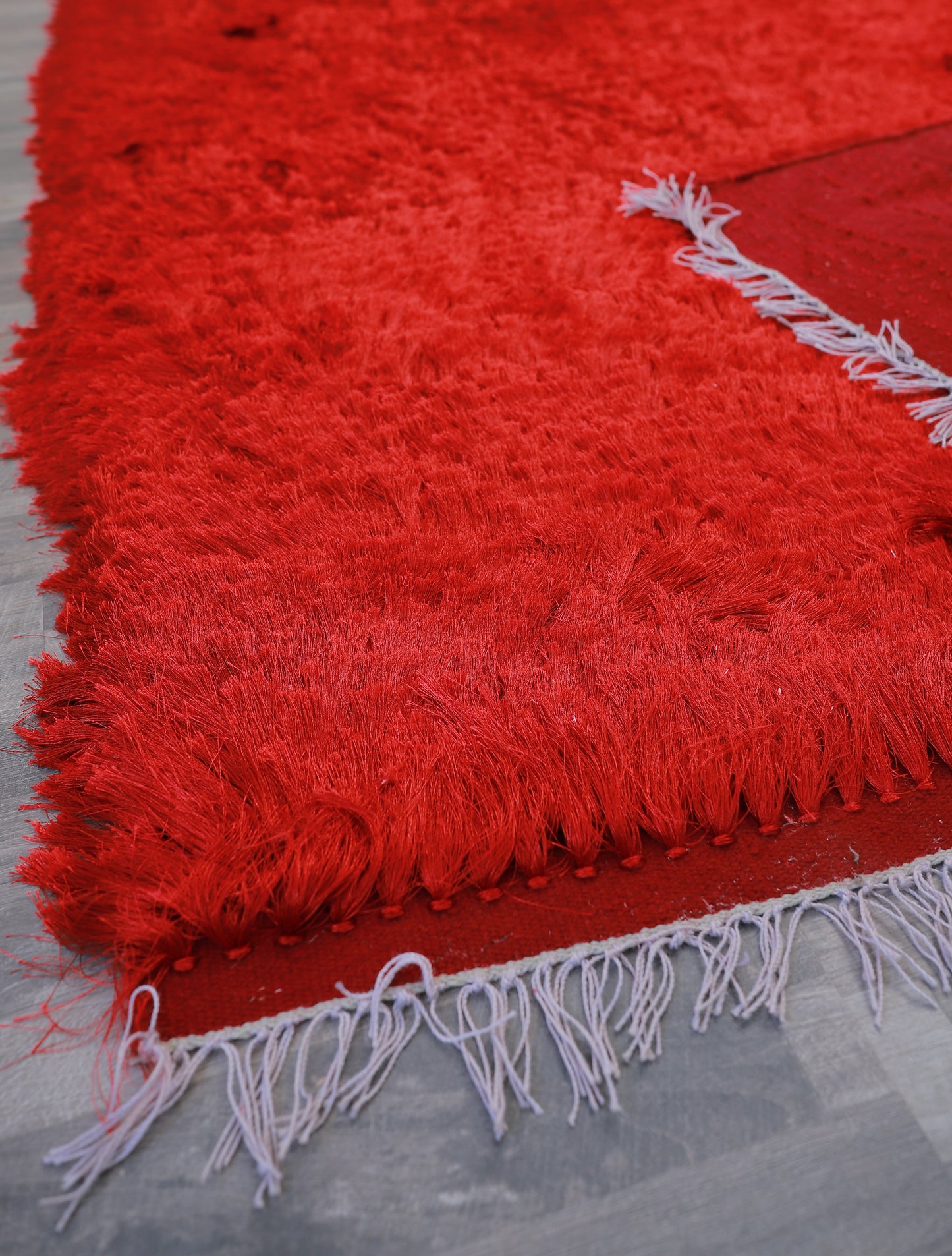 Scarlet Red Fringe Rug