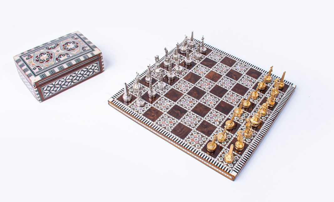 Handmade Chess board with pharaonic pieces & box