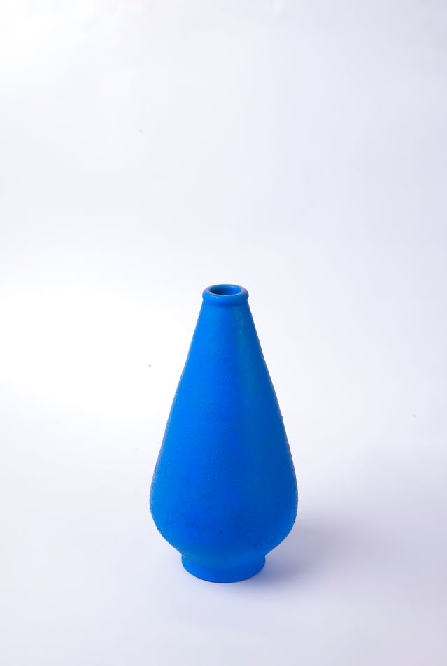 Bright Blue Vase, Rough surface