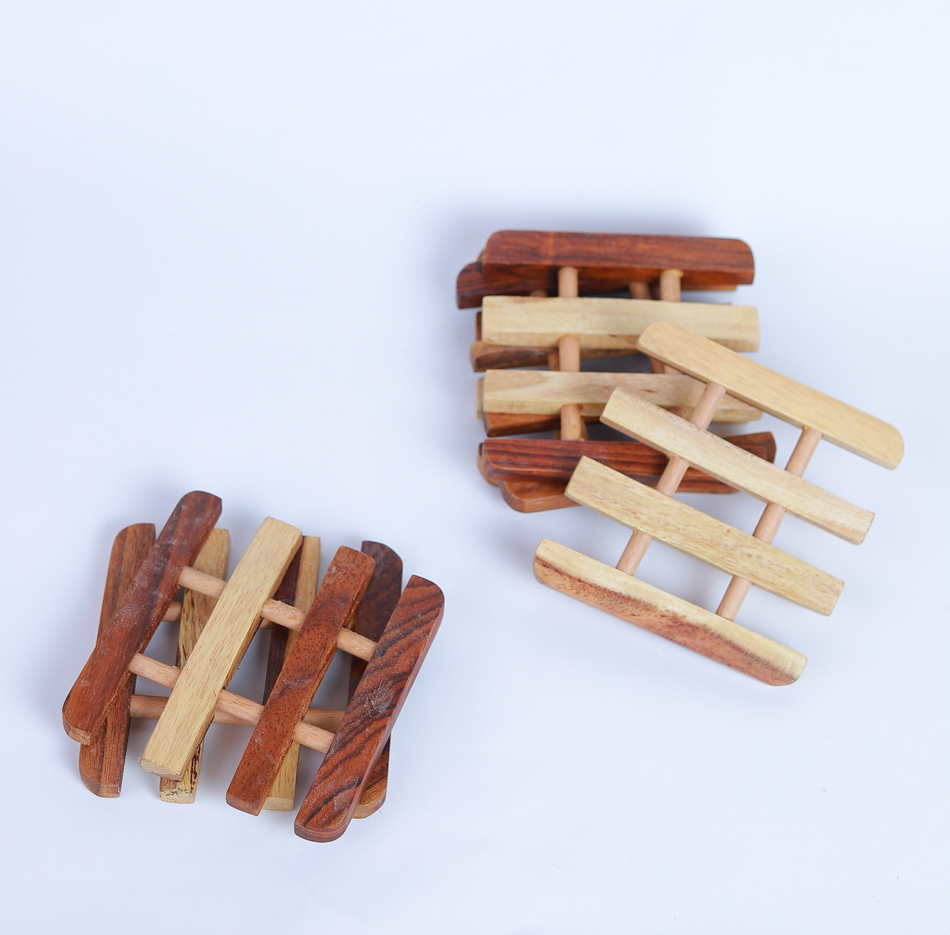 Set of Wooden Coasters - 6 pieces